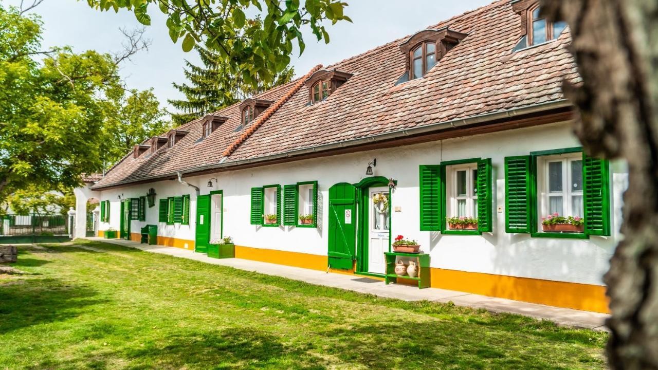 Zsambeki Vendeghaz -Anno1815- Hotel Zewnętrze zdjęcie