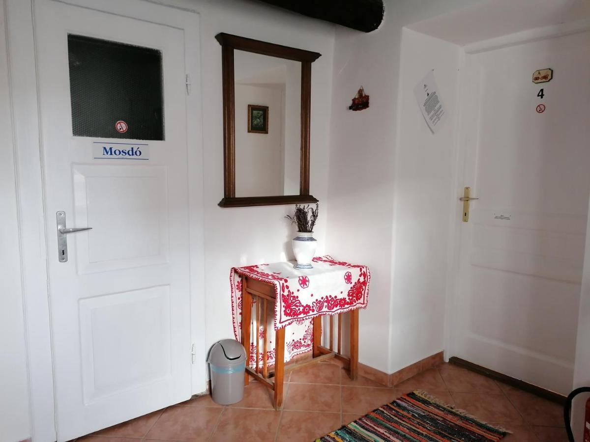 Zsambeki Vendeghaz -Anno1815- Hotel Zewnętrze zdjęcie